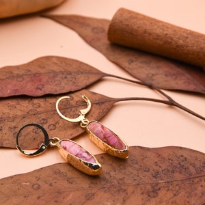 Pink Tourmaline Jewelry Set, Tourmaline Necklace, Tourmaline Earrings, Minimalist Gold Jewelry Set, Raw Gemstone Pendant, October Birthstone image 2