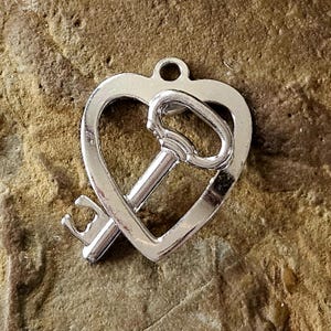 Heart Charm with Key - Vintage, Sterling Silver Charm - Tell Her You Love Her