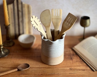 Large Farmhouse Utensil Holder. Handmade Pottery Farmhouse Kitchen Decor. For Cottagecore Kitchen Island Decor.