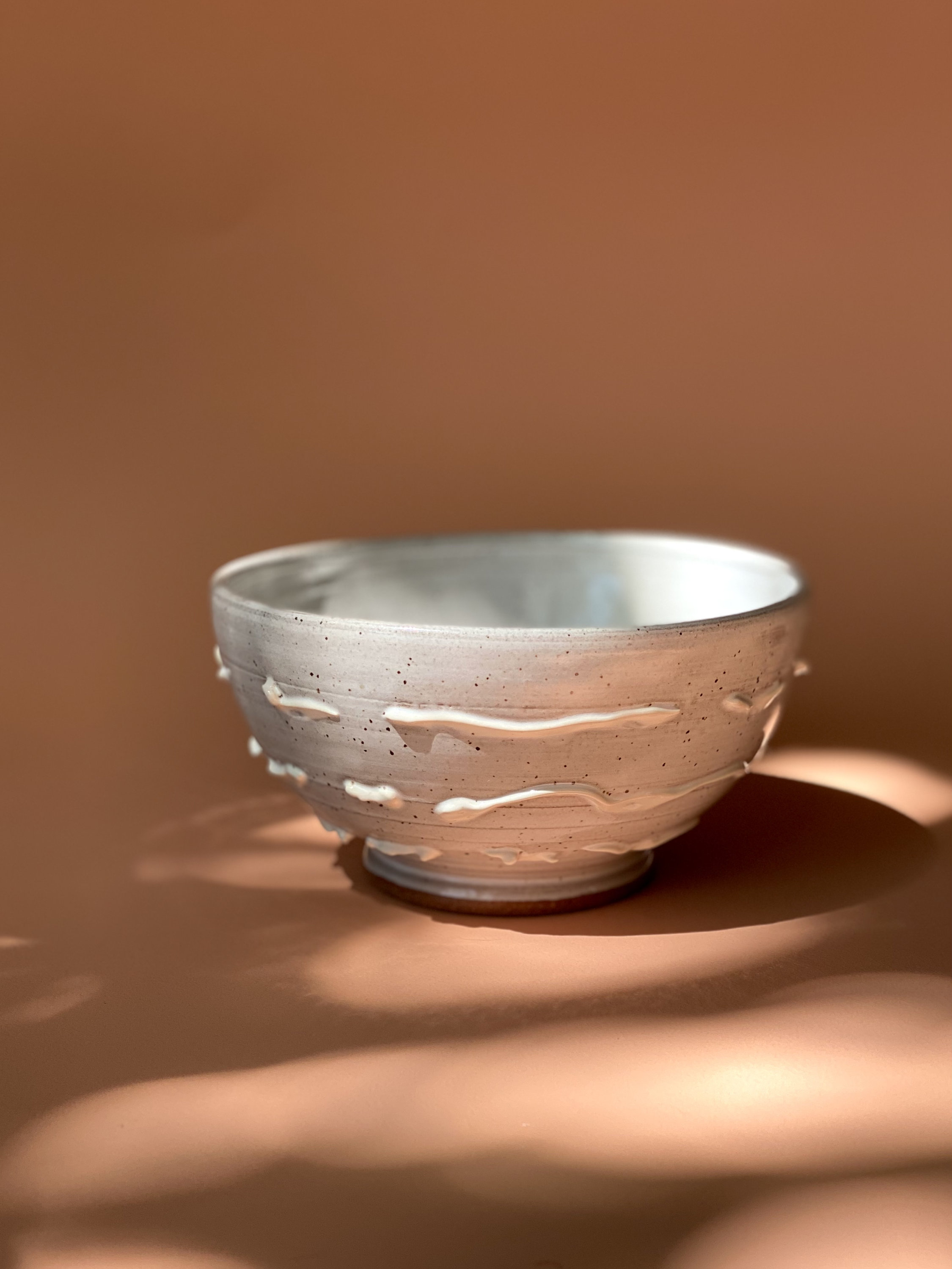 Weiße strukturierte Keramik Schale. Handgemachte rustikale | Etsy