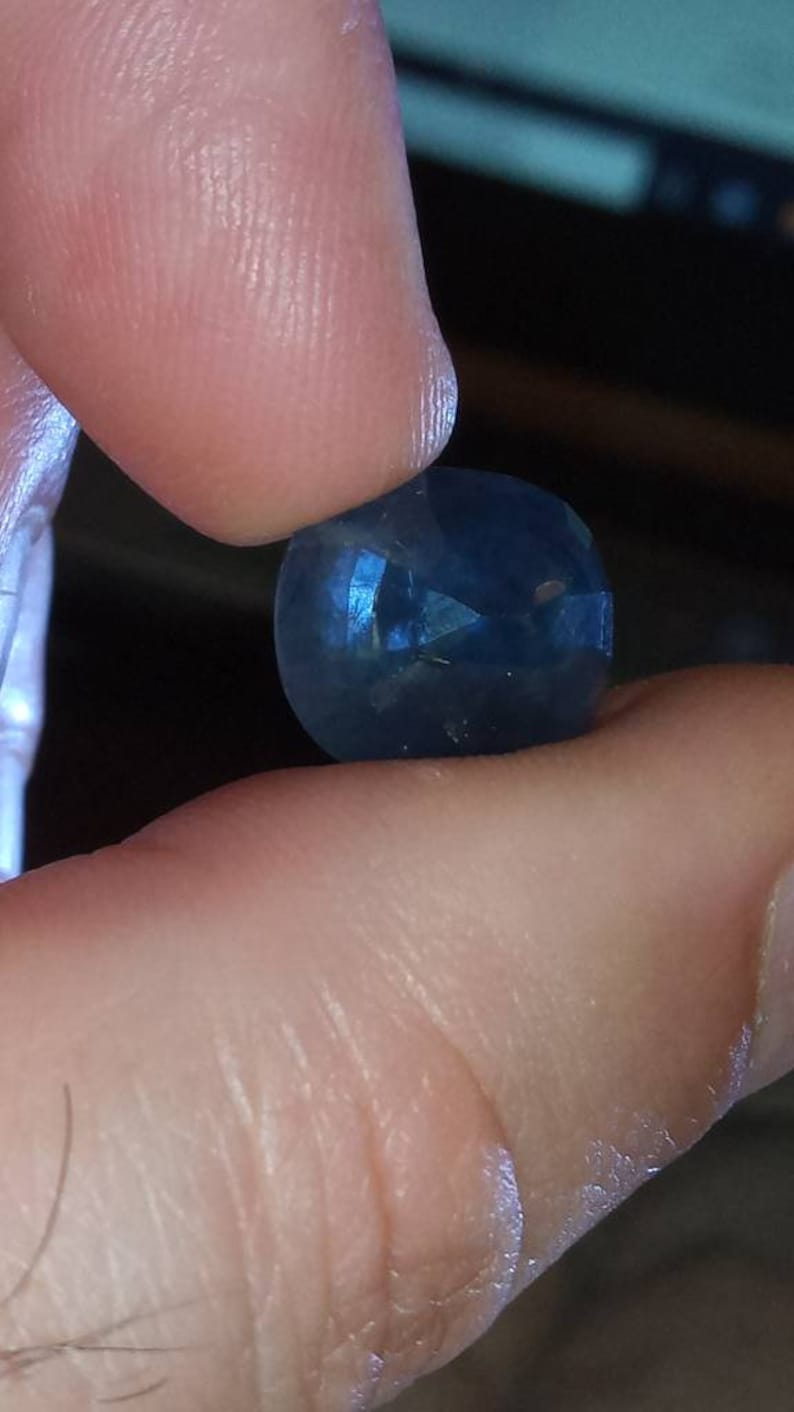 Sapphire 9.95 carats Madagascar 100/% natural heathed only