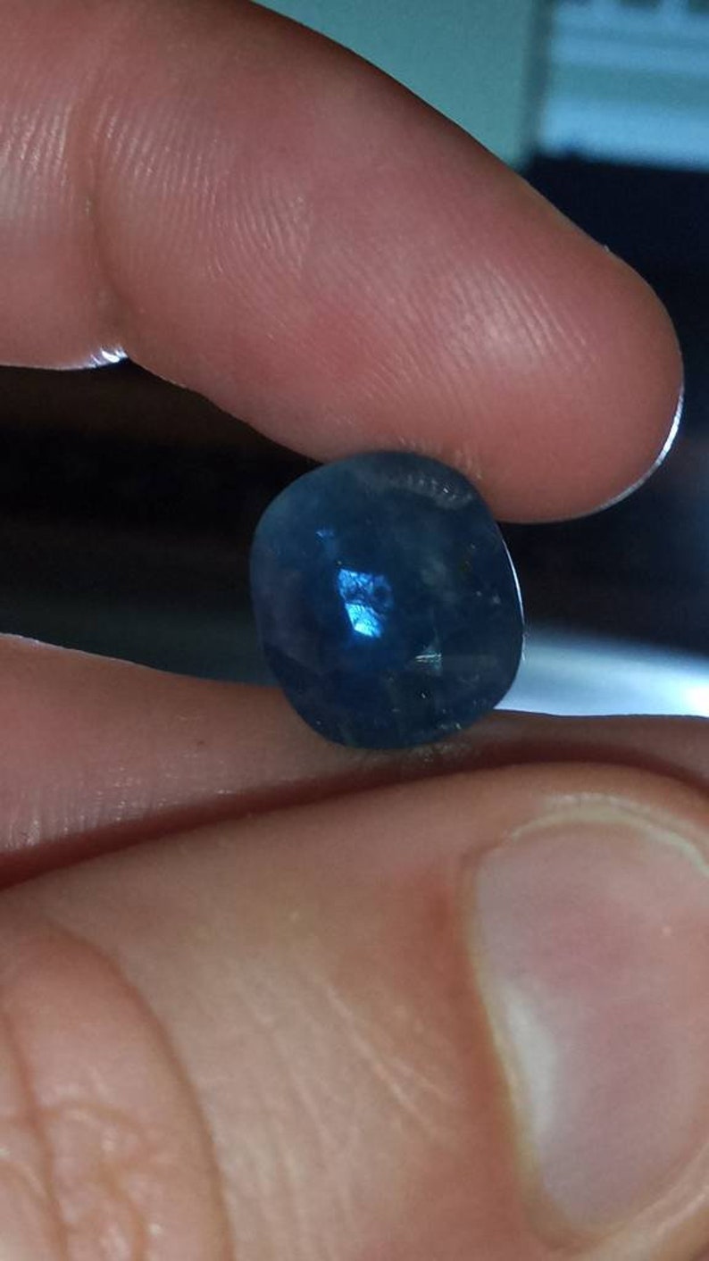 Sapphire 9.95 carats Madagascar 100/% natural heathed only