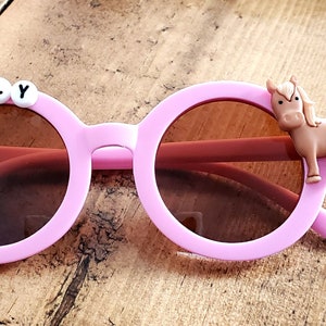 Gafas de sol de caballo para niños personalizadas con funda protectora