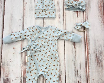 Gender neutral coming home outfit, Honey bees kimono romper, baby boy, baby girl hospital outfit, soft baby sleeper, organic baby outfit