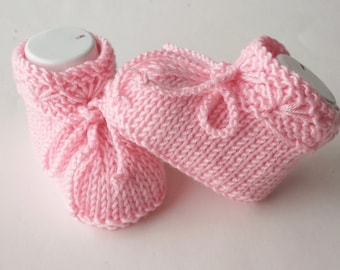 Babyschuhe gestrickt rosa Taufschuhe Strickschuhe Baby Newborn Reborn 0-3 Monate