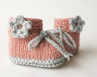 Baby shoes knitted knitted shoes baby gift Finkli old pink gray neutral uni shoes autumn winter spring