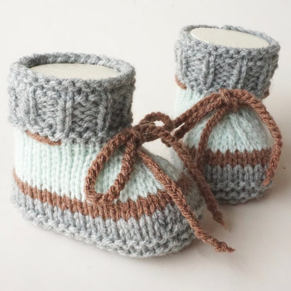 Babyschuhe gestrickt Strickschuhe Baby grau mint braun Geschenk Geburt Finkli