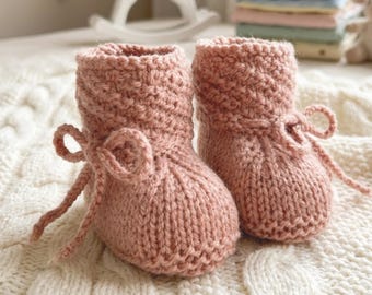 Knitted baby shoes, hand-knitted baby shoes, birth gift, christening shoes for girls, baby booties 3-6 months, baby present
