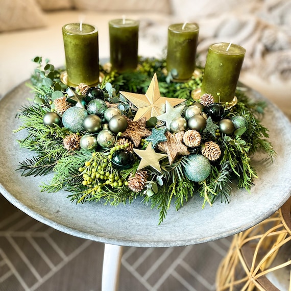 Weihnachtskranz mit grünen Kugeln | moderner Adventskranz | Dekokranz für Advent | Adventskranz ausgefallen | Weihnachtskranz für Tür