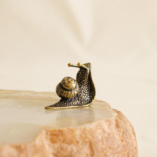 mini antiqued brass snail statue metal art figurine coffee table decor boho cute gift ideas office housewarming fairy garden miniatures