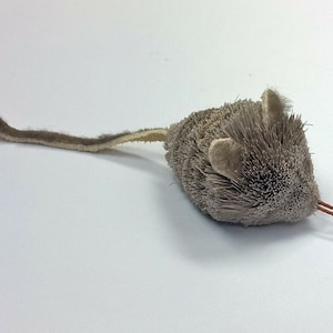 Cat Toy Deer Hair Mouse  with Buffalo Leather/Hide Ears and Tail - Fun Rat like Teaser Wand / Pole Attachment / Refill