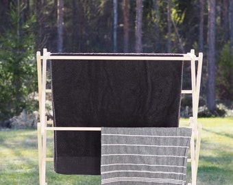 Towel airer, wooden foldable towel rack. Pesuliisu puidust rätikurest.