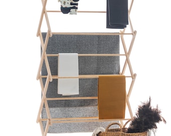 Tendedero grande de madera. Lo llamamos Big Mama.