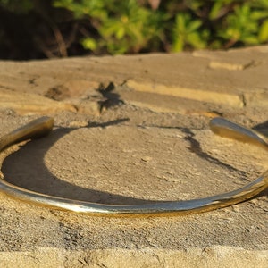 Smooth Reversible Brass Choker