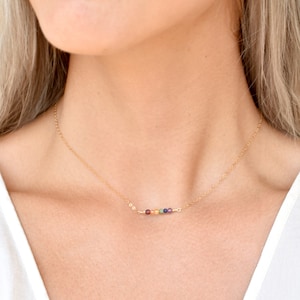 Collier délicat de la fierté • Bijoux LGBTQIA+ • Collier Gay Pride • Bijoux arc-en-ciel • Minimaliste, délicat et élégant • Cadeau pour le coming out
