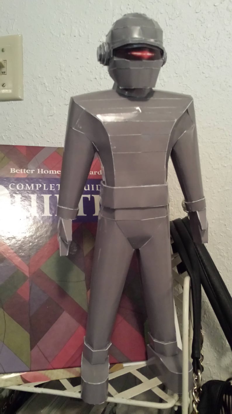 Gort D.I.Y. The Day the Earth Stood Still Papermodel image 10