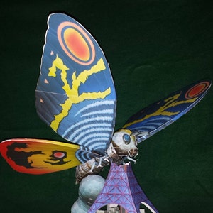 Mothra Papercraft DIY