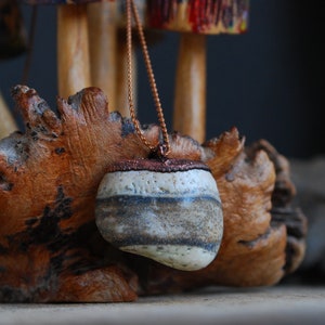 Handgemachte einzigartige Halskette, Alternative Schmuck, Naturstein Formation, Strand Kieselstein, Heilstein Halskette, Electroformed Zen Schmuck