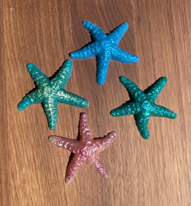 Seawitchs Familiar starfish hair clip image 1