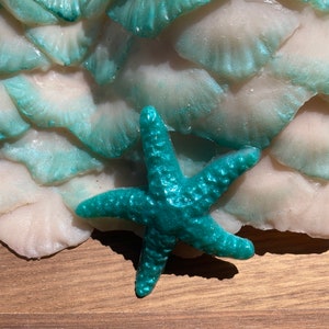 Seawitchs Familiar starfish hair clip image 3