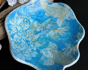 Trinketschaal van polymeerklei - blauw en goud patroon koivissen
