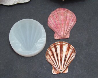 2. Clam Shell Mould