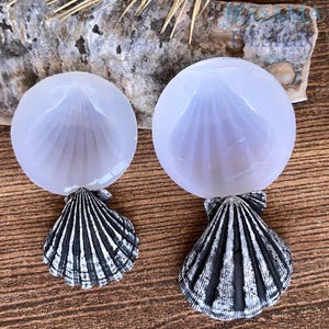 Clam Shell-mal - Handgemaakte flexibele siliconen mal - Te gebruiken met polymeerklei, hars, metaalklei en aan de lucht drogende klei - Jessama Design Clam Shell