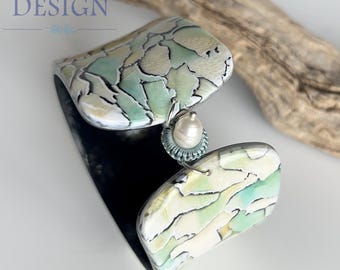 Bracciale in argilla polimerica con effetto acquerello strappato