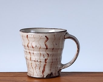 Handmade Mug - Wheel thrown pottery - Ceramic mug - Coffee mug - Rustic mugs - Rustic stoneware - Tea mugs