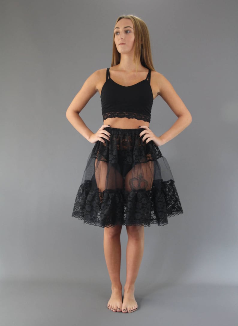 Lace and net petticoat skirt. Option to add a lining. Great to add a touch of volume to any outfit. This petticoat is black but also available in other colours.