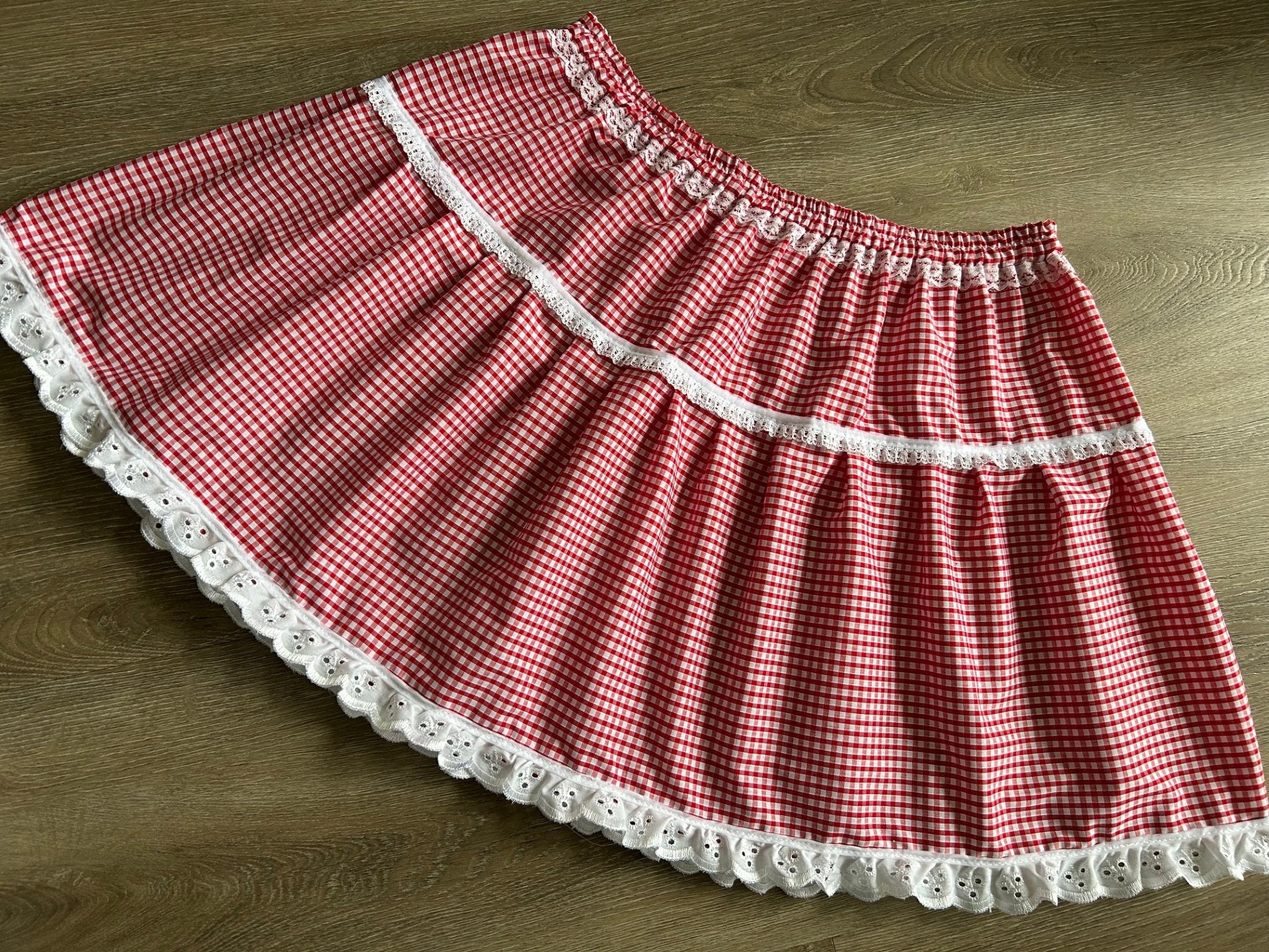 Gingham school skirt red online