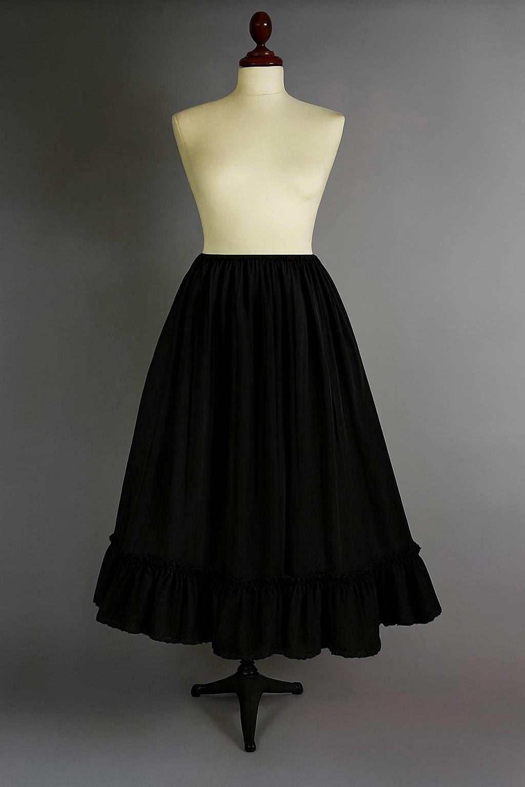 black women petticoat dress 1800 Cassandra's Mourning Dress (1800-1817) – Stitchin' Addiction LLC main image 0