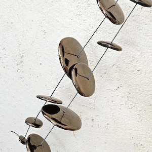 KAUSI Metallic Gold Ceramic Mobile: Minimalist Wall Garden Decoration