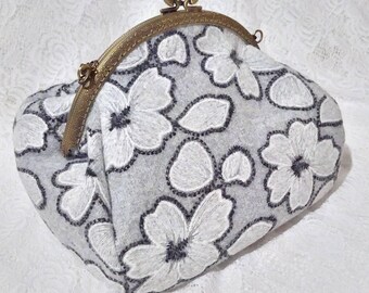 Woolen Kisslock Bag Clasp Frame Bag Shoulder Bag Embroidery Purse