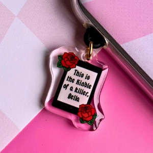 Kindle Charm, kindle of a killer Bella. Cute charm for kobo and kindle for twilight fans, whether you are team Jacob or team Edward. perfect gift for readers and book lovers, fae smut, tbr, smutty books, spicy books