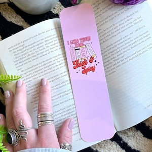 I Like Real Them Thick & Spicy Lesezeichen | Rosa Lesezeichen | Lesezeichen-Gutschein | Süßes Lesezeichen | Geschenk für Buchliebhaber | Würzige Bücher | Dunkle Romanze