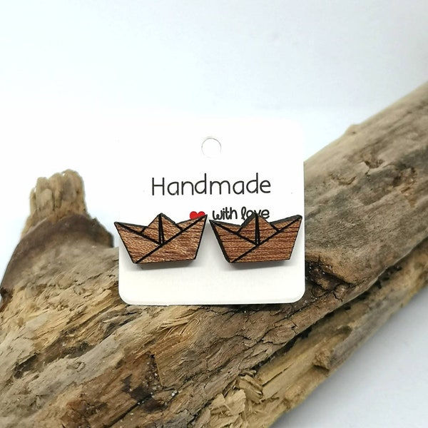Stud earrings made of wooden paper boats