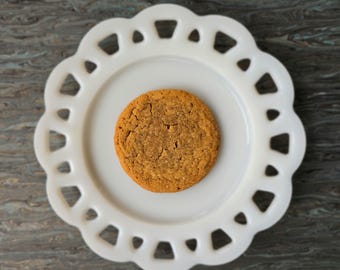 Spicebush Molasses Cookies