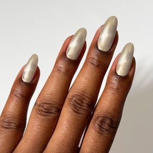 Pearl Magnetic Nail Polish - Cirque Colors Mother of Pearl