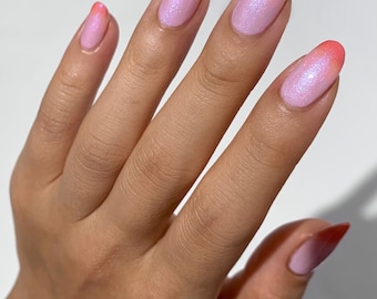 Coral to Pink-Lilac Thermal Mood Color-Changing Nail Polish - Cirque Colors Amour Propre - Valentine's Day Nails, Gifts for Her