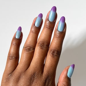 Purple to Aqua Blue Thermal Mood Color-Changing Nail Polish - Cirque Colors Eb & Flow