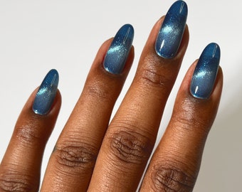 Blue Magnetic Nail Polish - Cirque Colors Blue Velvet