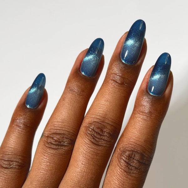 Blue Magnetic Nail Polish - Cirque Colors Blue Velvet