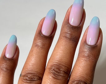 Blue to Pink Thermal Mood Color-Changing Nail Polish - Cirque Colors Bisou Bisou