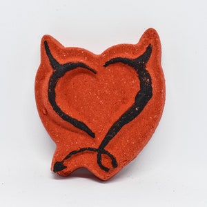 Devil&#39;s Heart Bath Bomb