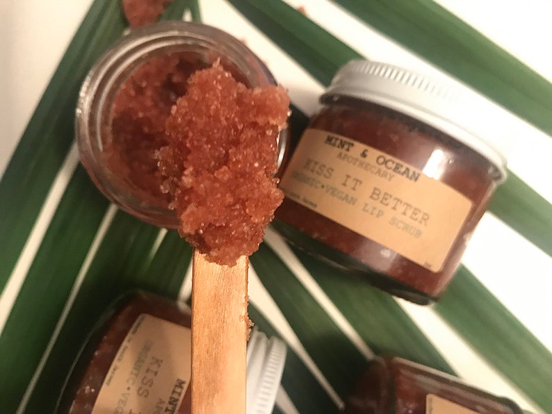 K.I.B. OrganicVegan Lip Scrub image 5