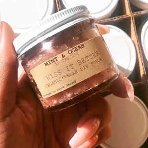 K.I.B. OrganicVegan Lip Scrub image 3