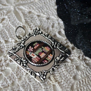 Reading Ghost Pendant image 3