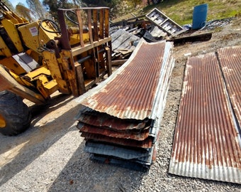 5 pcs of 3' long x 2' wide (30 sq ft) Reclaimed Corrugated Barn Roofing Metal
