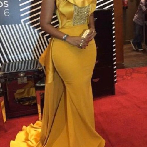 Elegant Light Yellow Mermaid Prom Dress With Train Light Yellow Evening Dress Y5319 main image 1